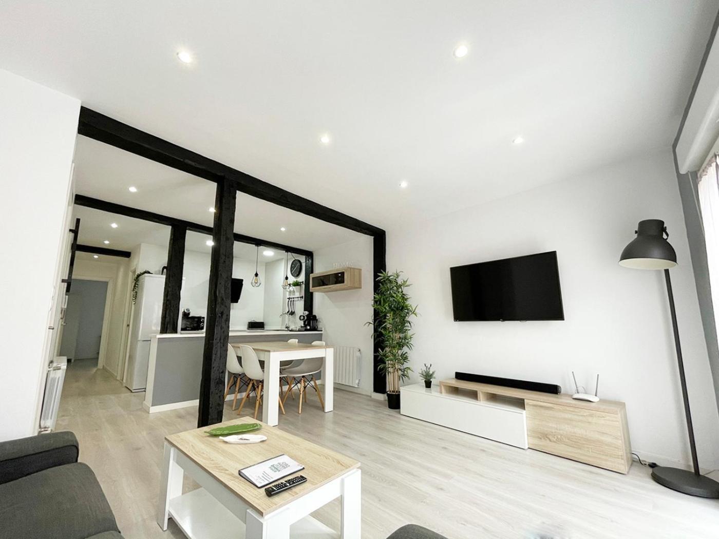 Luminoso Apartamento En Pleno Centro De Santander Zewnętrze zdjęcie